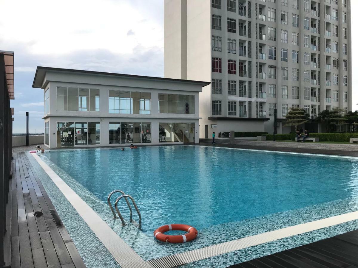 Js Homestay@Iskandar Puteri, Nusajaya Nusajaya  Dış mekan fotoğraf