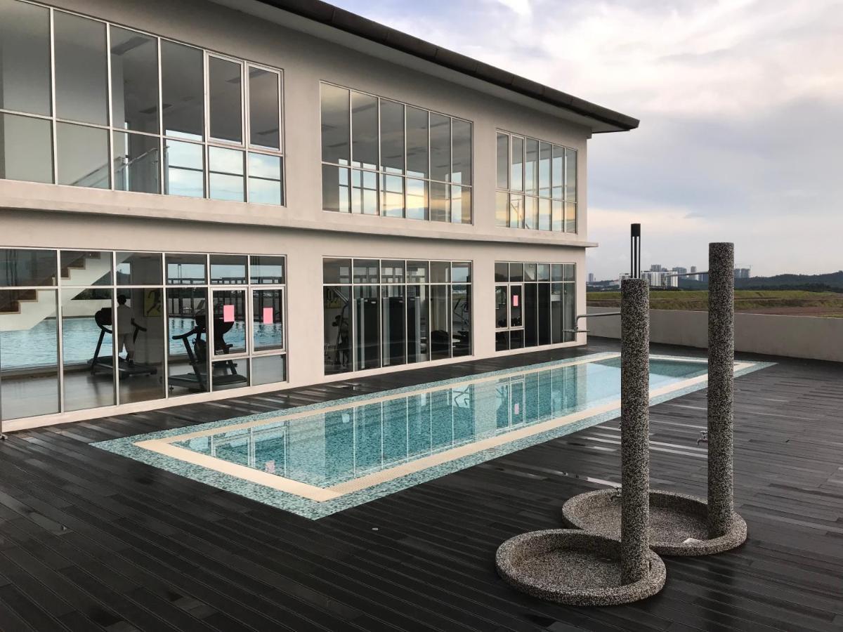 Js Homestay@Iskandar Puteri, Nusajaya Nusajaya  Dış mekan fotoğraf